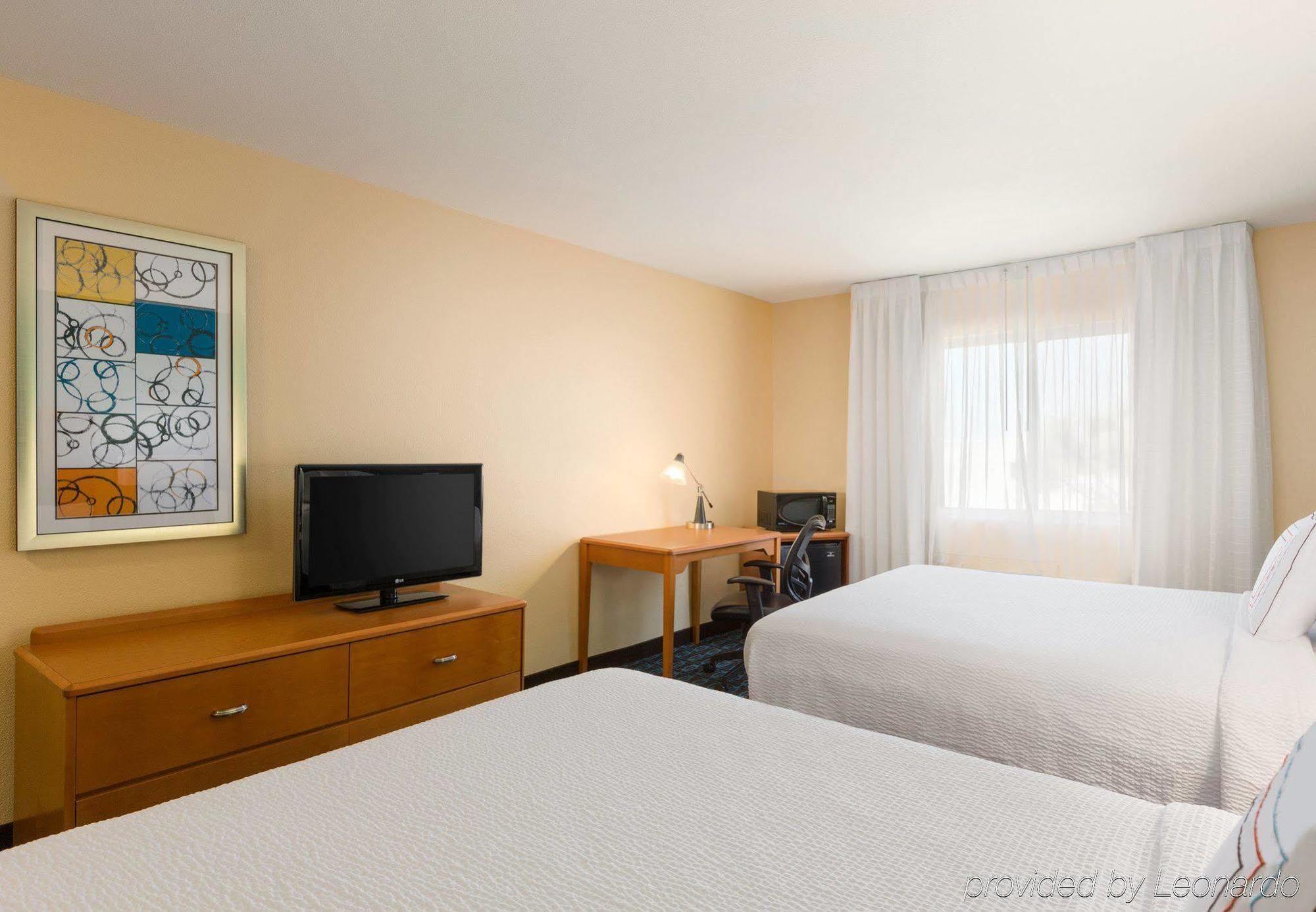 Westfield Comfort Inn & Suites מראה חיצוני תמונה