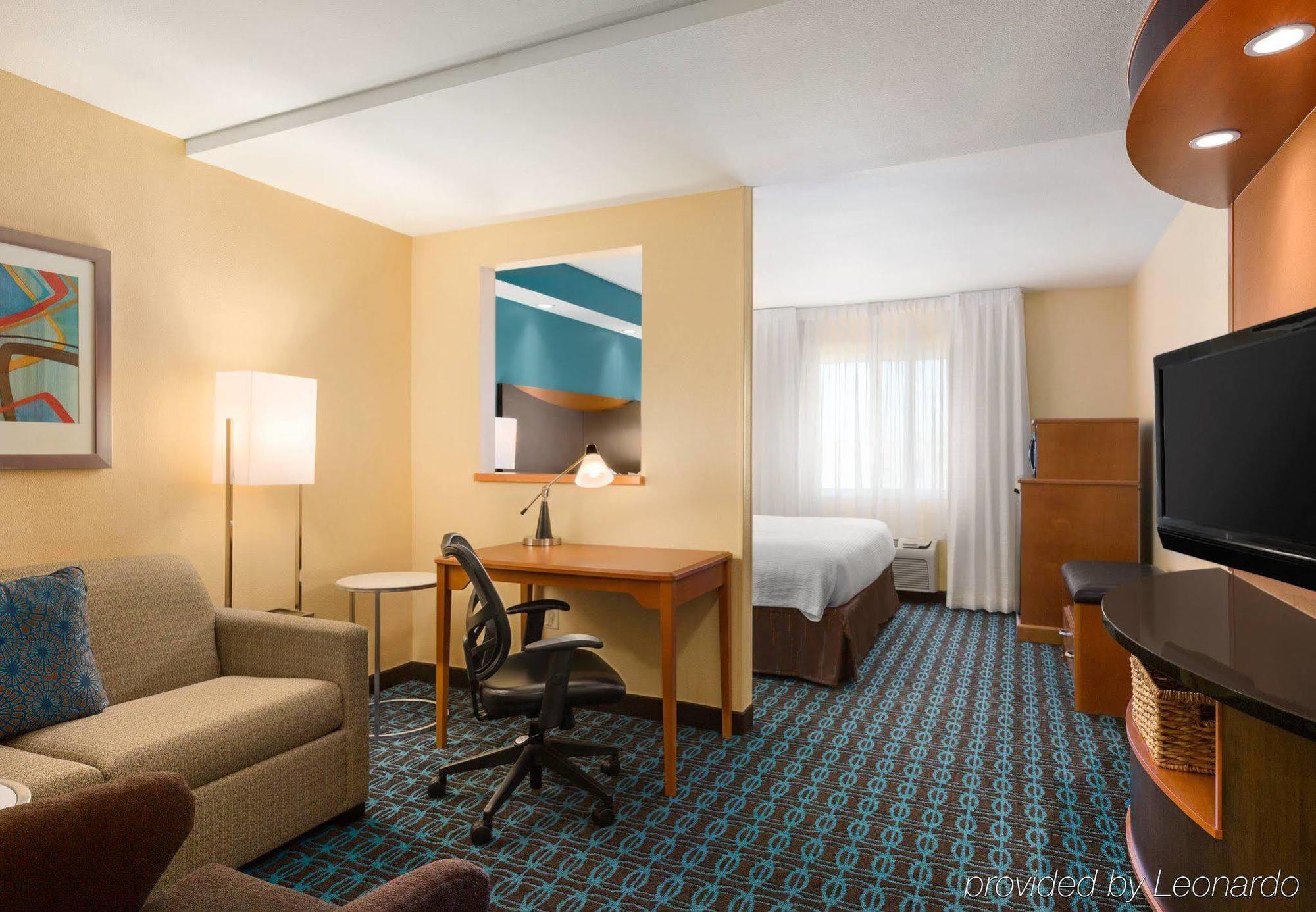 Westfield Comfort Inn & Suites מראה חיצוני תמונה