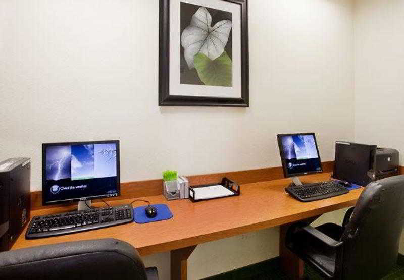 Westfield Comfort Inn & Suites מראה חיצוני תמונה