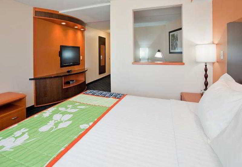 Westfield Comfort Inn & Suites מראה חיצוני תמונה